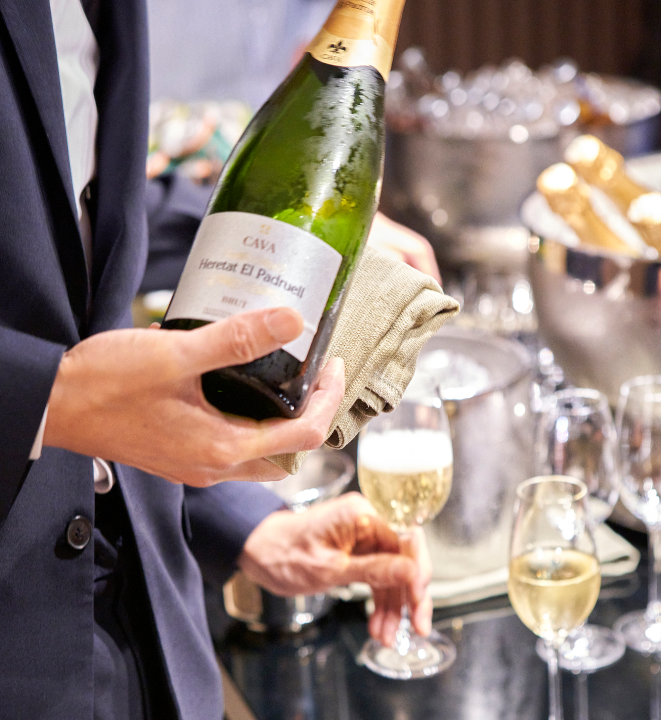 안다즈 4주년 자선 경매 행사 작가의 작품 이미지